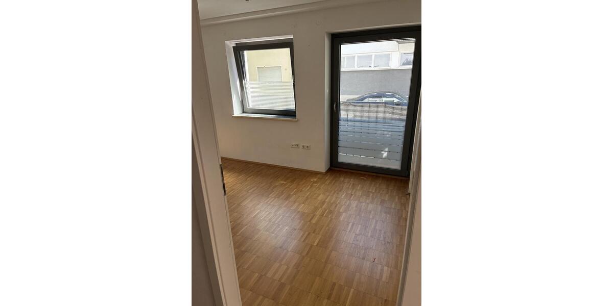 Erdgeschoßwohnung Heilbronn Kernstadt - 3 Zimmer, 85 m&sup2;, 1.200&euro; | Angebot:26316417