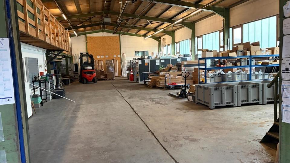 Gewerbehalle für Lager, Produktion oder Logistik zimmer