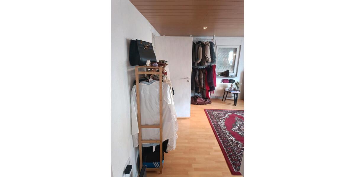 Maisonettenwohnung Flein - 6 Zimmer, 200 m&sup2;, 450&euro; | Angebot:26648277