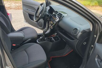 Mitsubishi Space Star 70.000 km 6.999 € Sinsheim 74889
