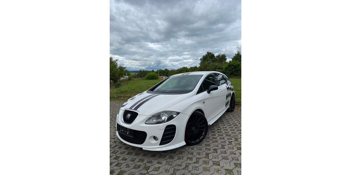 Seat Leon 42.000 km 10.000 &euro; Murr 71711