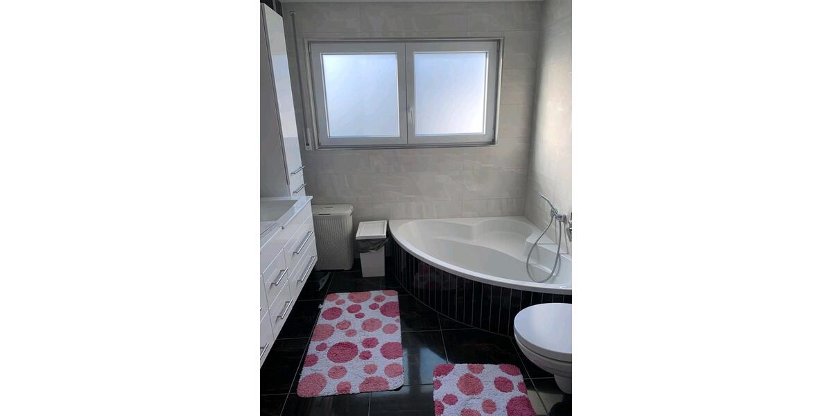 Maisonettenwohnung Weinsberg - 4 Zimmer, 120 m&sup2;, 1.500&euro; | Angebot:26681919