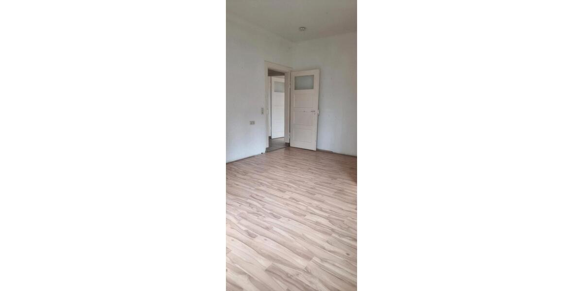 Etagenwohnung Sersheim - 3.5 Zimmer, 93 m&sup2;, 399.000&euro; | Angebot:26235649