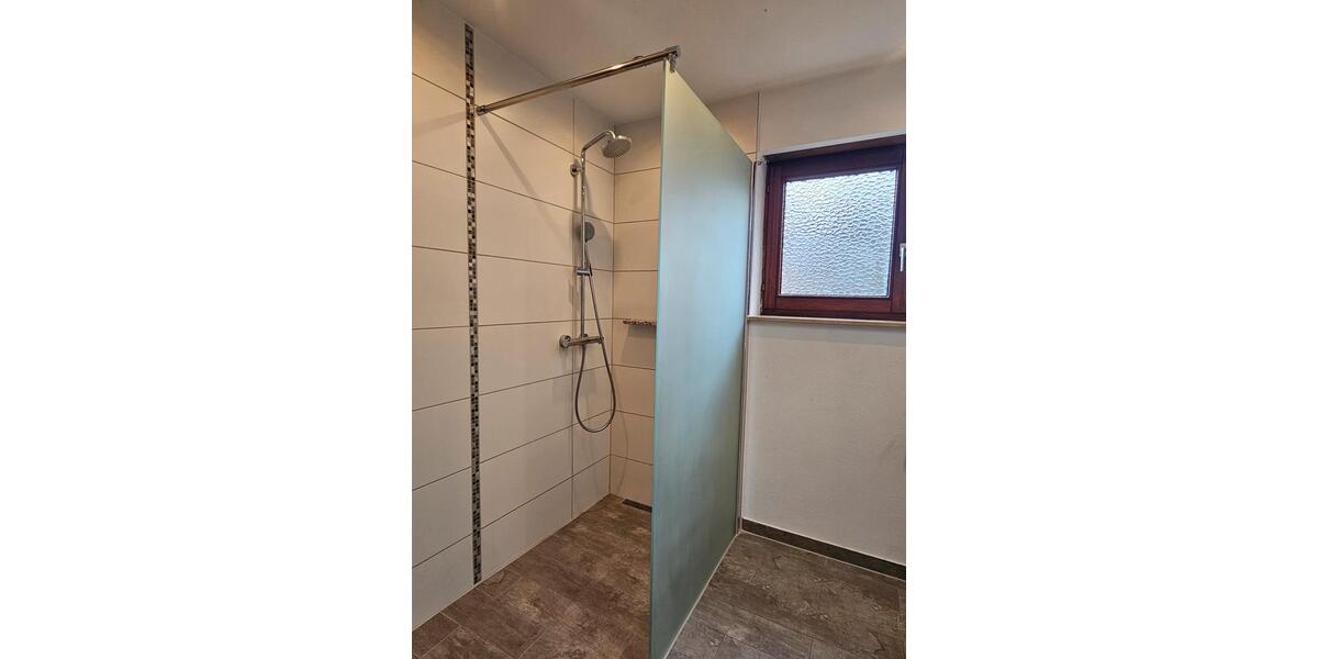 Etagenwohnung Sachsenheim - 3 Zimmer, 75 m&sup2;, 275.000&euro; | Angebot:24851897