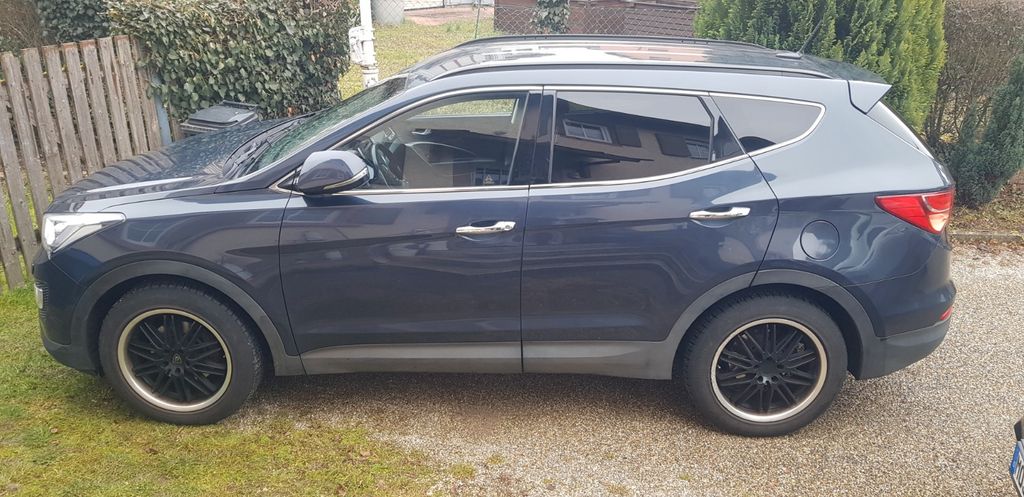 Hyundai SANTA FE 150.000 km 14.900 &euro; Mosbach 74821