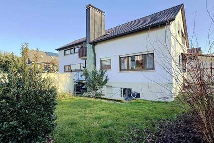 Raum für Familie & Zukunft - Haus mit Garten und drei Garagen 9 zimmer