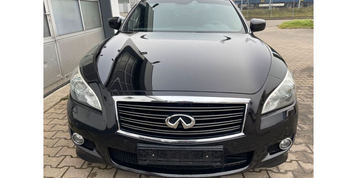 INFINITI M37 277.000 km 7.990 &euro; Backnang 71522