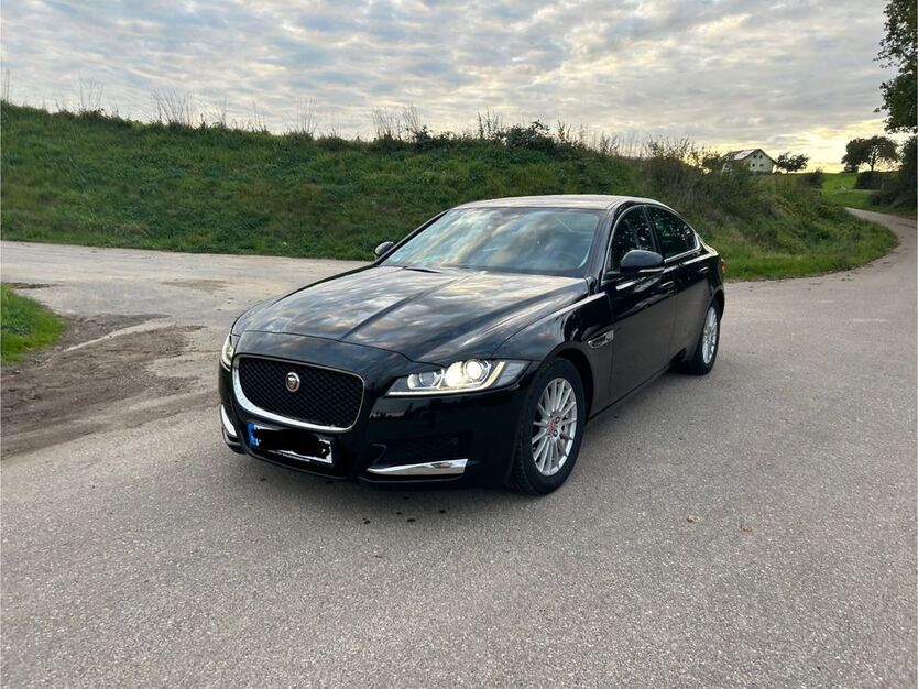 Jaguar XF 202.000 km 9.400 € Abstatt 74232