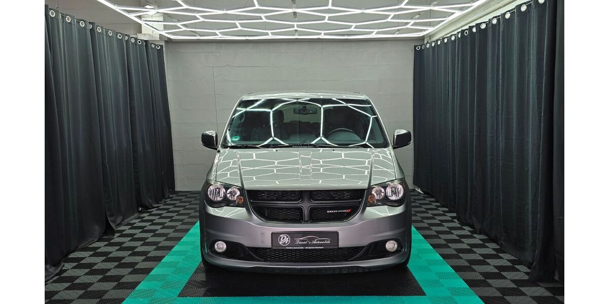 Dodge Grand Caravan 90.500 km 17.487 &euro; Bietigheim-Bissingen 74321