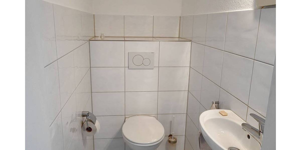 Reihenmittelhaus Neckarwestheim - 4 Zimmer, 130 m&sup2;, 1.300&euro; | Angebot:26817129