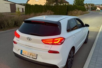 Hyundai i30 135.000 km 13.500 &euro; Heilbronn 74078