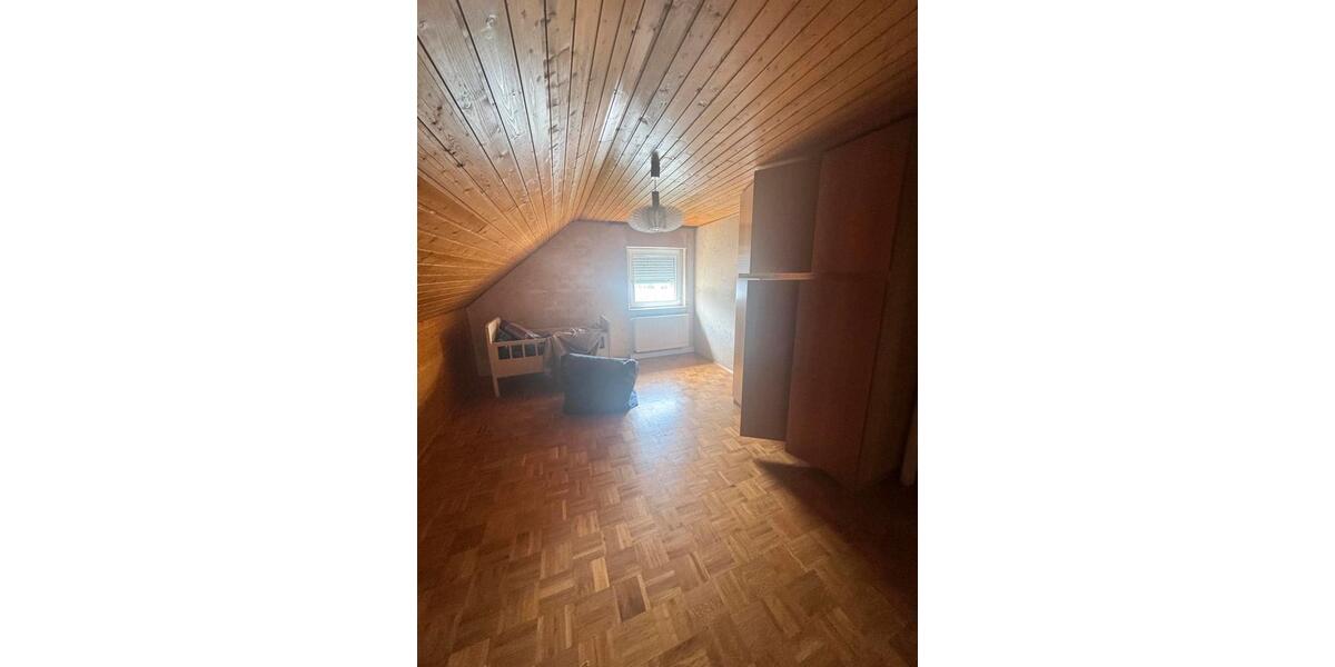 Einfamilienhaus Sinsheim - 7 Zimmer, 100 m&sup2;, 410.000&euro; | Angebot:26803145