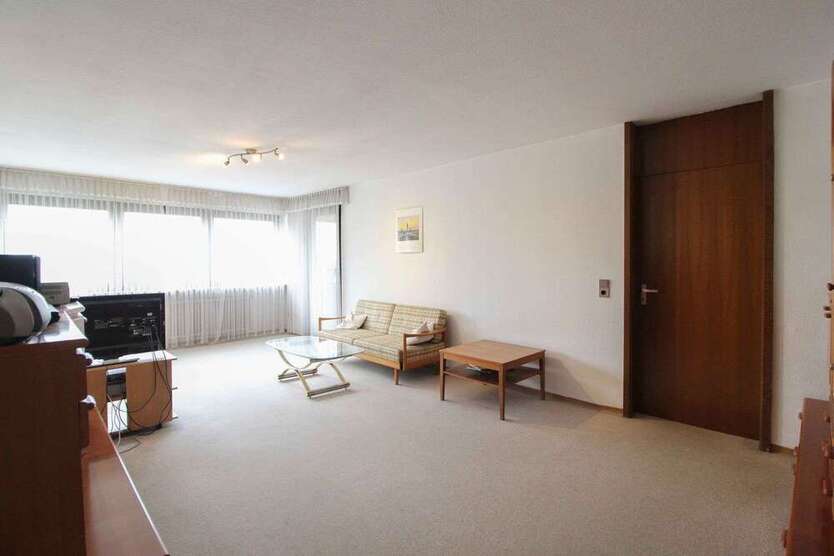 Wohnung zum Kaufen in Tamm 199.000 € 62.54 m²