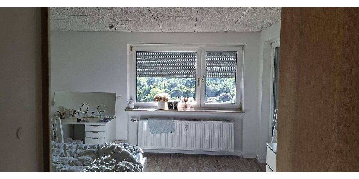 Etagenwohnung Steinheim - 3 Zimmer, 90 m&sup2;, 1.000&euro; | Angebot:26875124