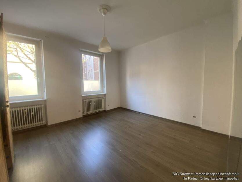 1 - Zimmer im WG für eine Person mit ca. 24m² in einer 4 WG (Wohngemeinschaft) bezugsfrei ab SOFORT 1 zimmer