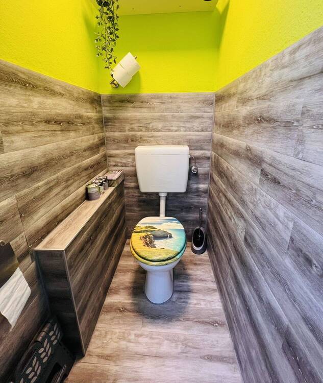 Helle 4,5 Zimmer-Wohnung mit Balkon, Aufzug und Tiefgaragenstellplatz in ruhiger Lage von Ludwigsburg