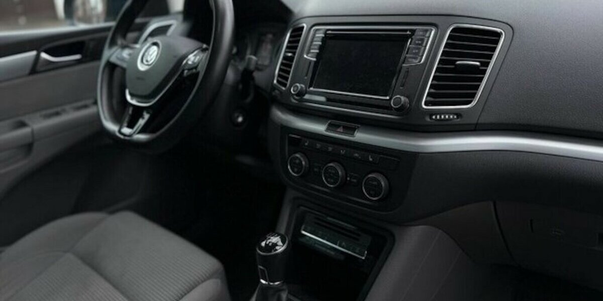 VW Sharan 2.0 TDI Comfortline BMT/Start-Stopp 212.000 km 12.990 &euro; Neckarsulm 74172
