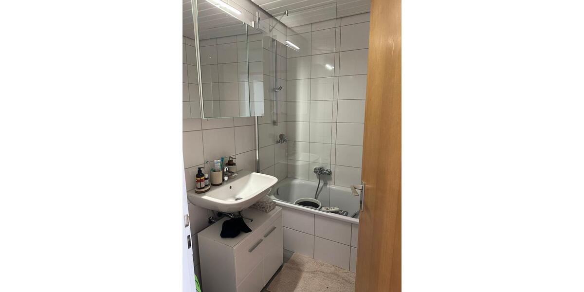 Etagenwohnung Ludwigsburg Hoheneck - 3 Zimmer, 76 m&sup2;, 1.090&euro; | Angebot:24855437