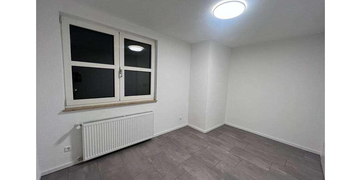 Dachgeschoßwohnung Sachsenheim - 4 Zimmer, 90 m&sup2;, 289.000&euro; | Angebot:24448639