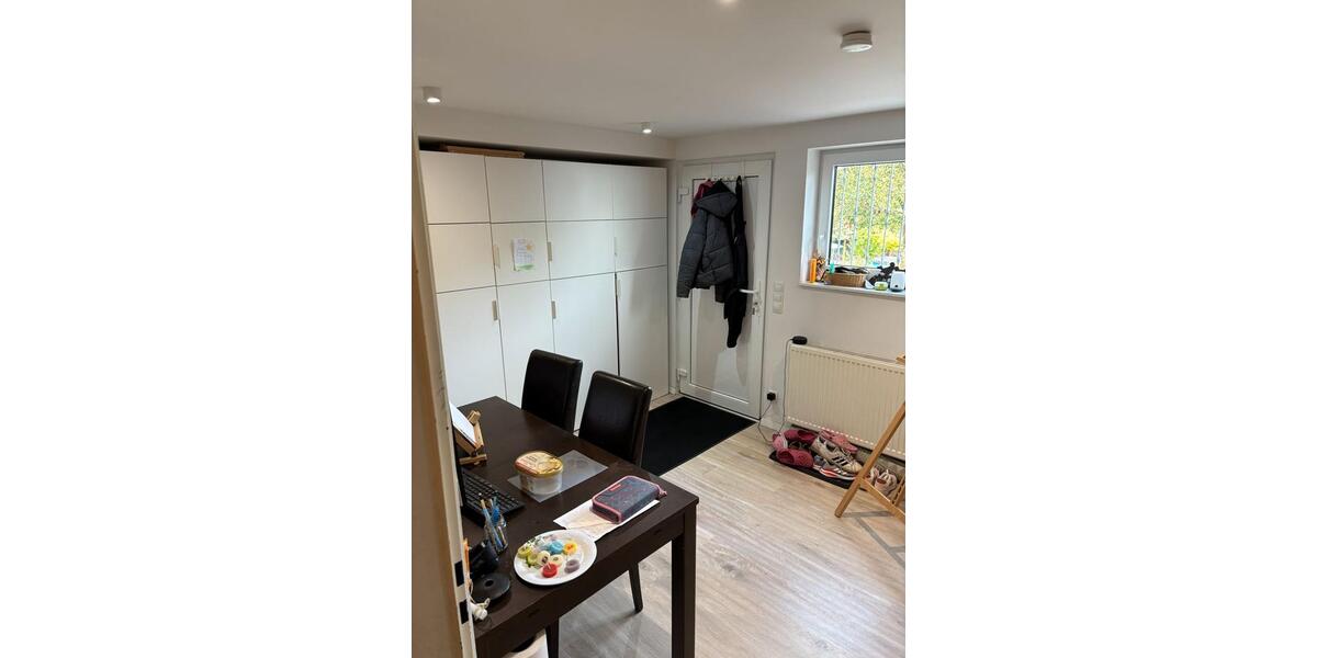 Doppelhaushälfte Freiberg am Neckar - 5.5 Zimmer, 181 m&sup2;, 695.000&euro; | Angebot:24705906