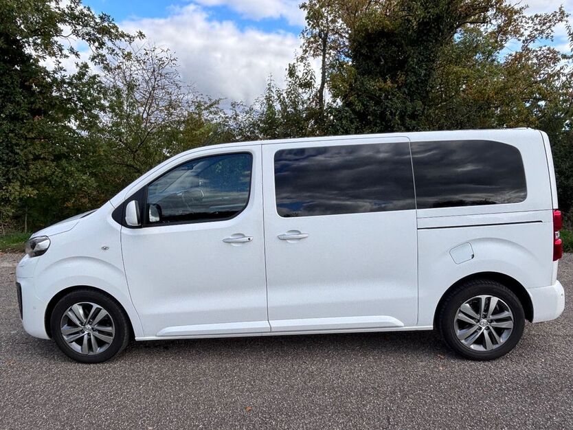 Peugeot Traveller 137.000 km 26.950 € Vaihingen 71665