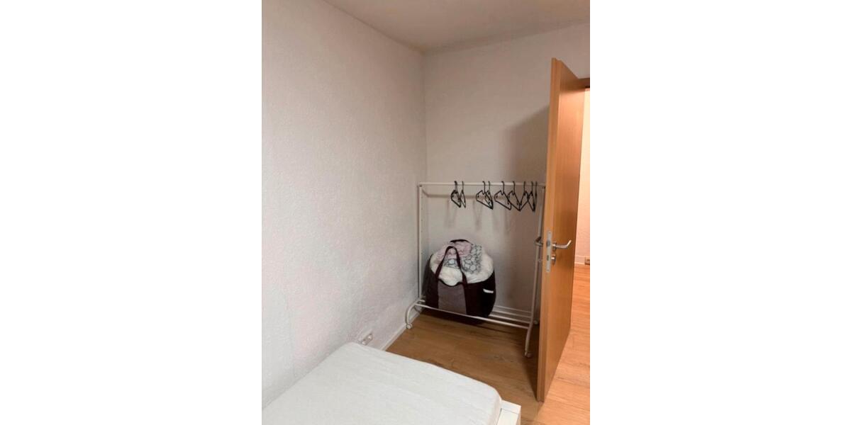 Etagenwohnung Heilbronn Böckingen - 1 Zimmer, 16 m&sup2;, 430&euro; | Angebot:26255009