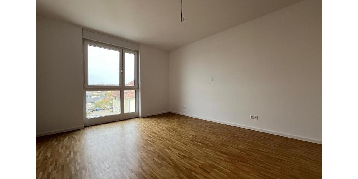 Etagenwohnung Bad Friedrichshall - 4 Zimmer, 136 m&sup2;, 1.866&euro; | Angebot:26068585