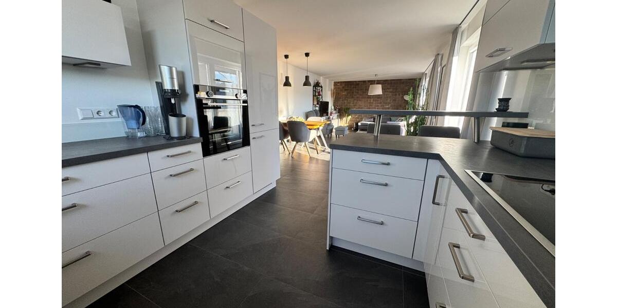 Exklusives Penthouse mit 3,5 Zimmer und Dachterasse in Besigheim 3.5 zimmer