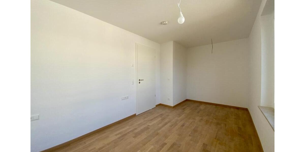 Dachgeschoßwohnung Ludwigsburg Oßweil - 2 Zimmer, 48 m&sup2;, 950&euro; | Angebot:23219443