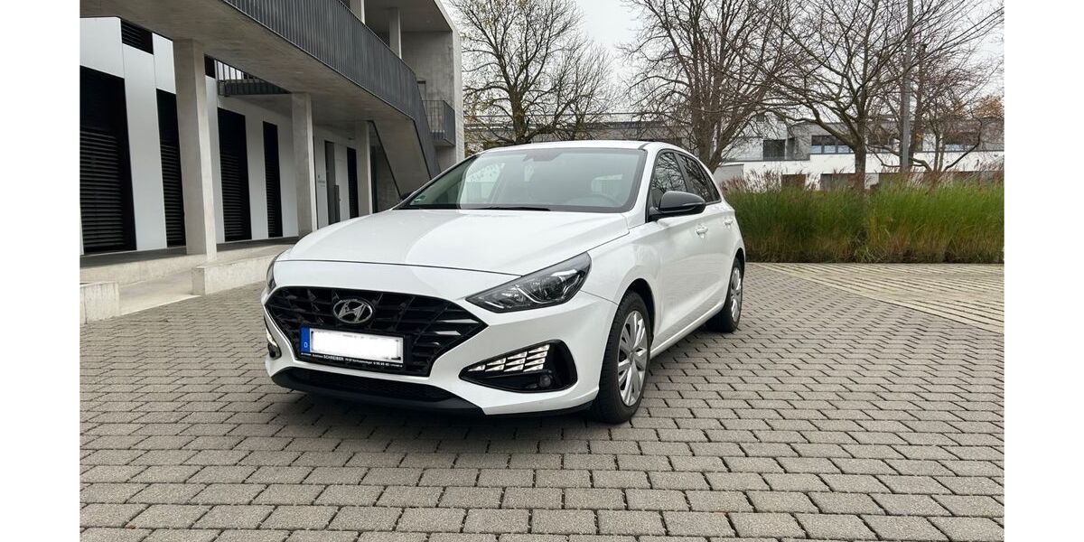 Hyundai i30 39.750 km 15.590 € Heilbronn 74074