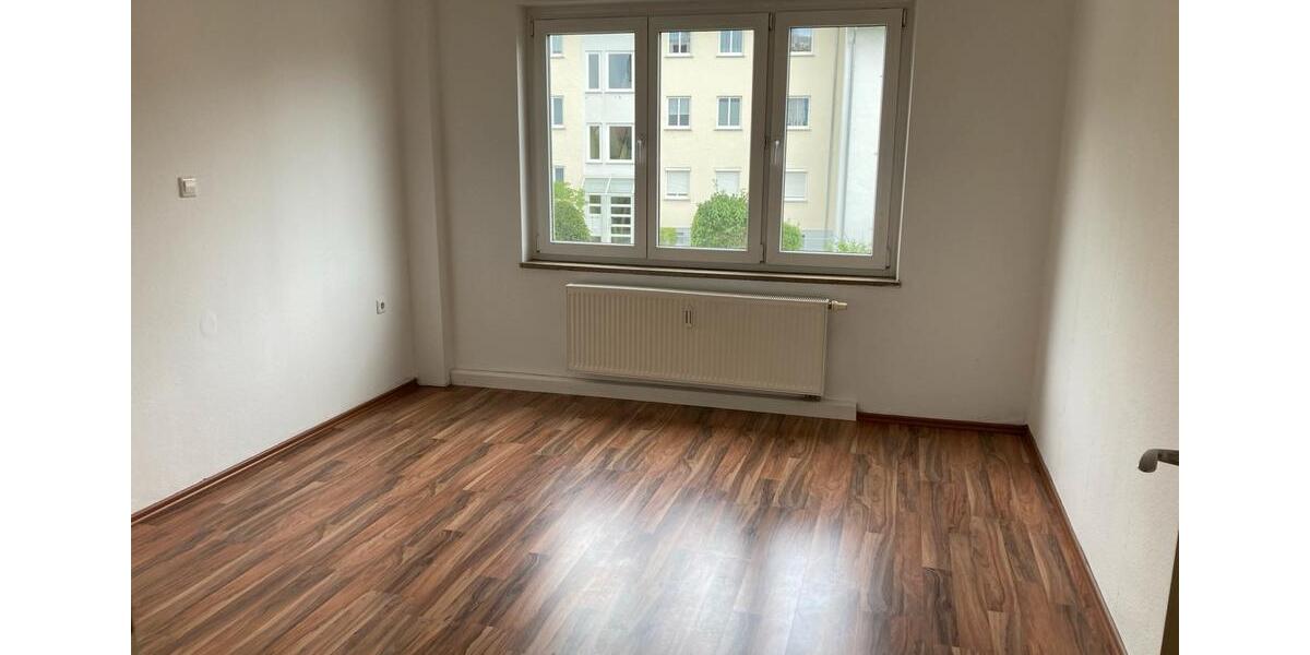 Etagenwohnung Backnang - 3 Zimmer, 70 m&sup2;, 880&euro; | Angebot:26600799