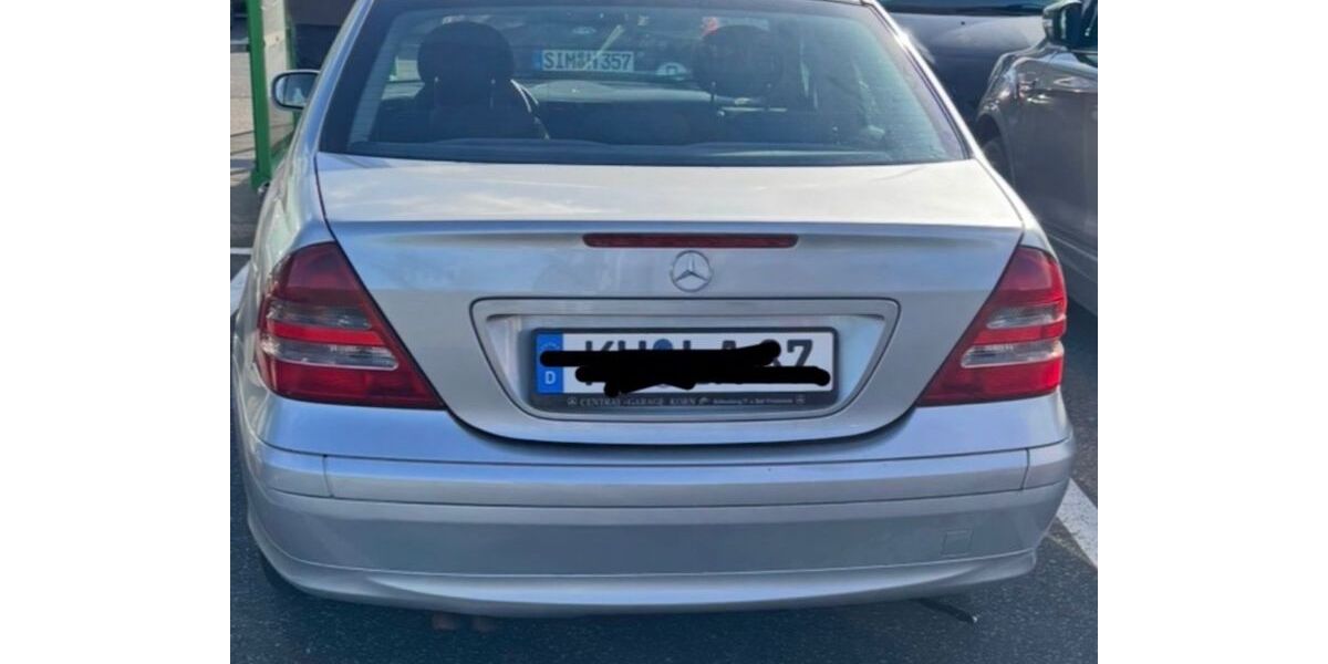 Mercedes-Benz 220 272.000 km 800 &euro; Heilbronn 74074