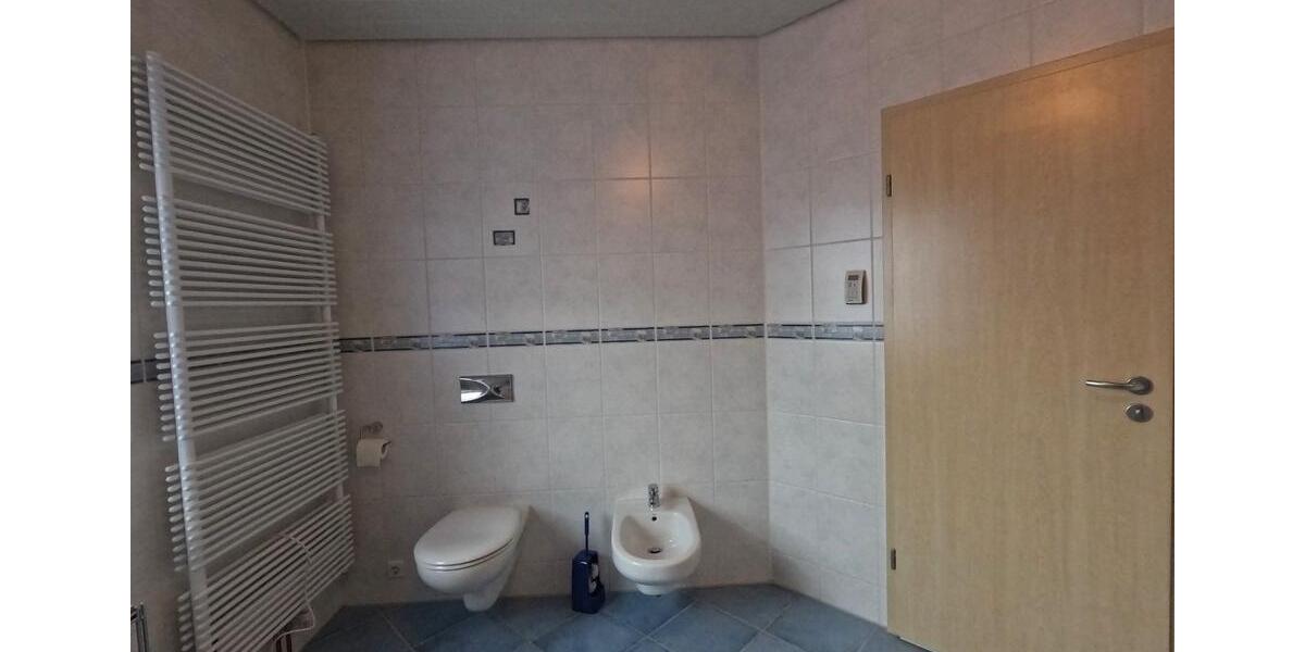 Dachgeschoßwohnung Bad Rappenau - 2.5 Zimmer, 73 m&sup2;, 700&euro; | Angebot:26326750