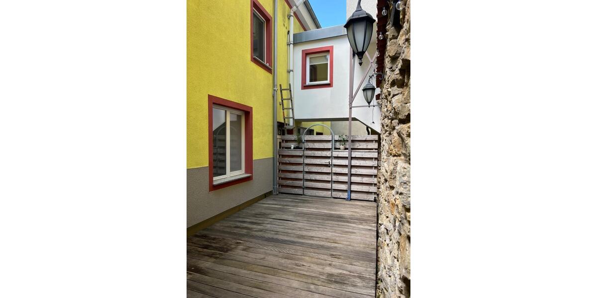 Hochparterre Ludwigsburg - 5.5 Zimmer, 115 m&sup2;, 1.560&euro; | Angebot:26504465