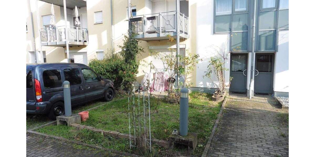 Gemütliche 2 Zi.-Whg. mit Terrasse und Stellplatz - in zentraler Lage! 2 zimmer