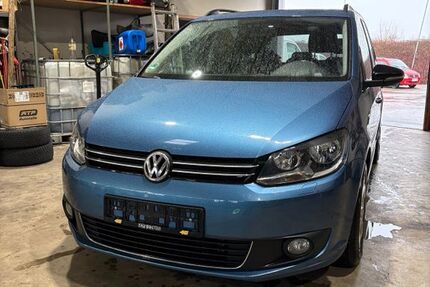 VW Touran 208.826 km 9.500 &euro; Brackenheim 74336