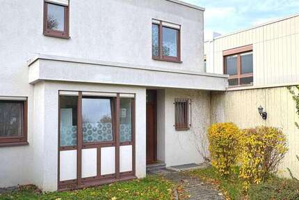 Haus zum Mieten in Bietigheim-Bissingen 2.379 € 183 m² 6 zimmer