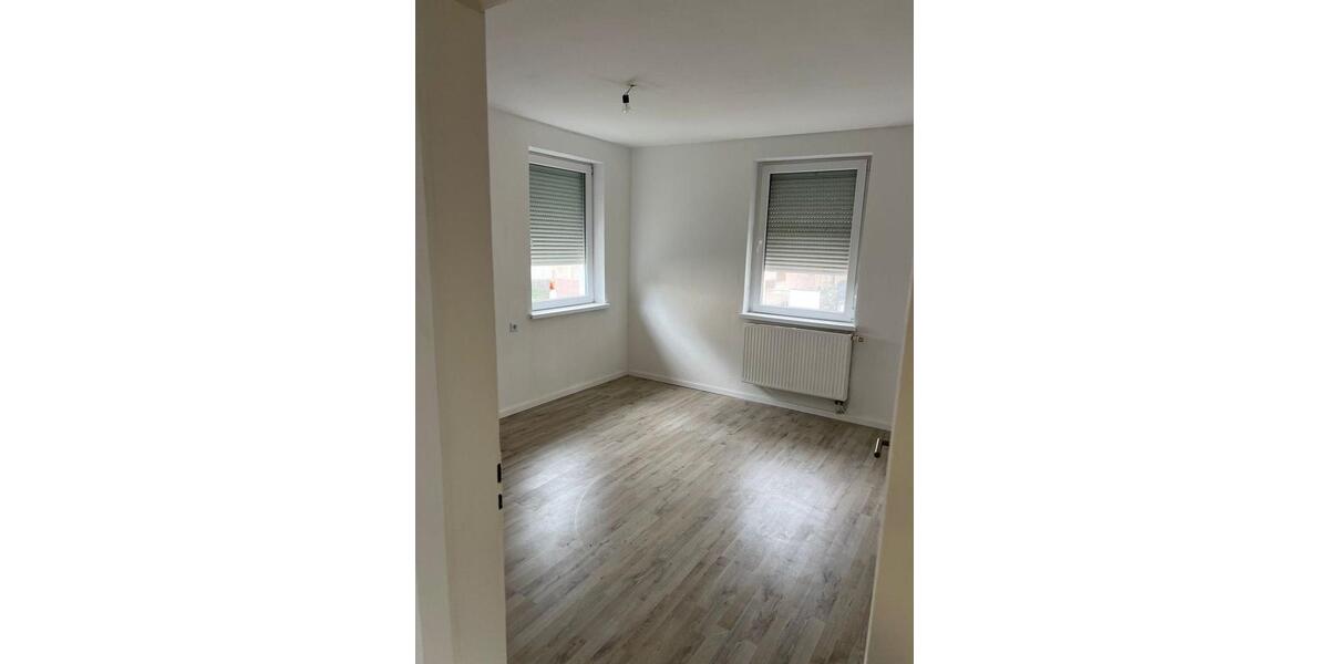 Mehrfamilienhaus, Wohnhaus Backnang - 6 Zimmer, 145 m&sup2;, 595.000&euro; | Angebot:26916780