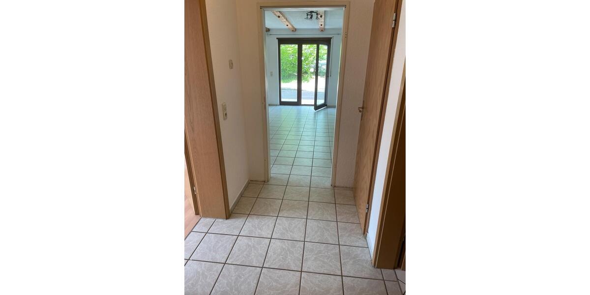 Etagenwohnung Gundelsheim - 4 Zimmer, 71 m&sup2;, 280.000&euro; | Angebot:26149031