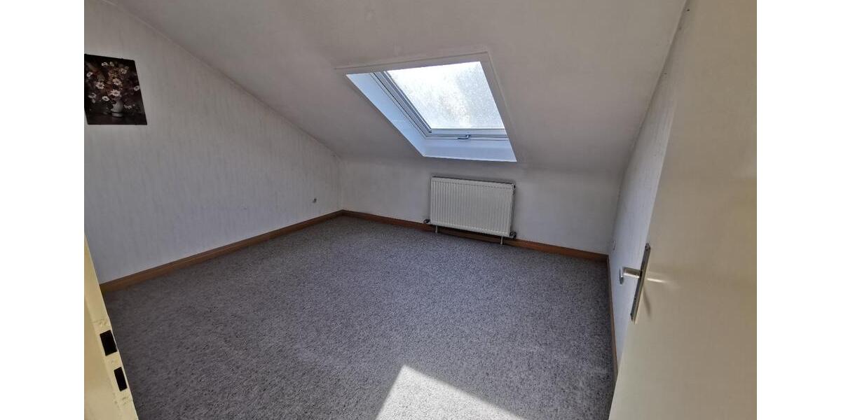 Doppelhaushälfte 9 zimmer