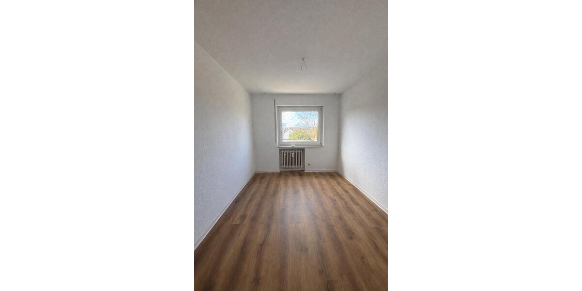Etagenwohnung Ludwigsburg Hoheneck - 5.5 Zimmer, 135 m&sup2;, 1.930&euro; | Angebot:25127713