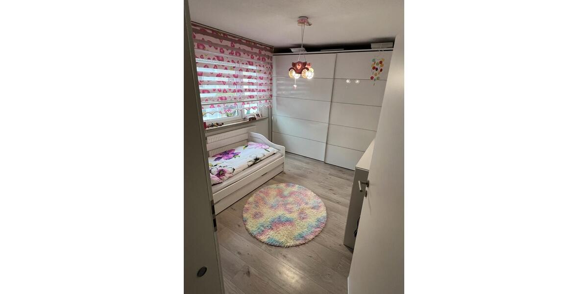 Neckarsulm-NEUBERG Reihenmittelhaus zu verkaufen 5.5 zimmer