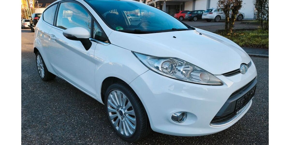 Ford Fiesta 154.000 km 4.450 € Sulzbach an der Murr 71560