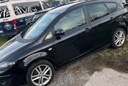 Seat Altea 171.000 km 4.690 € Ludwigsburg 71642