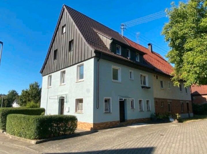 Doppelhaushälfte Backnang - 7 Zimmer, 175 m&sup2;, 330.000&euro; | Angebot:26803132