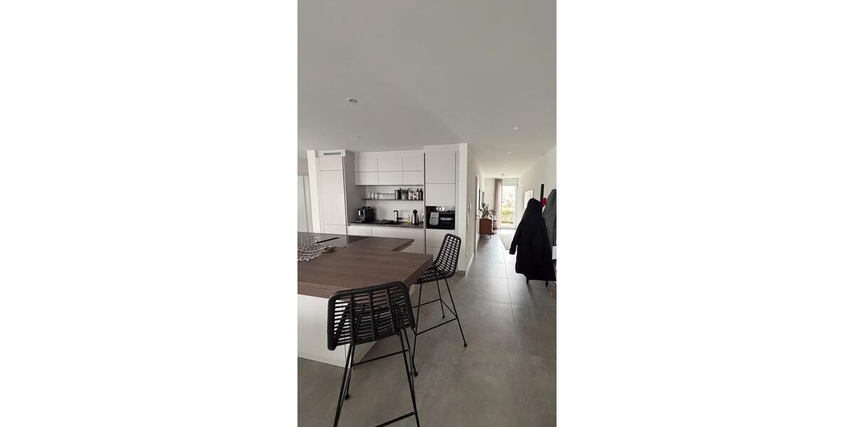 Vermiete schöne, helle 3,5 Zimmer Wohnung , 88662HödingenÜberl. 3.5 zimmer