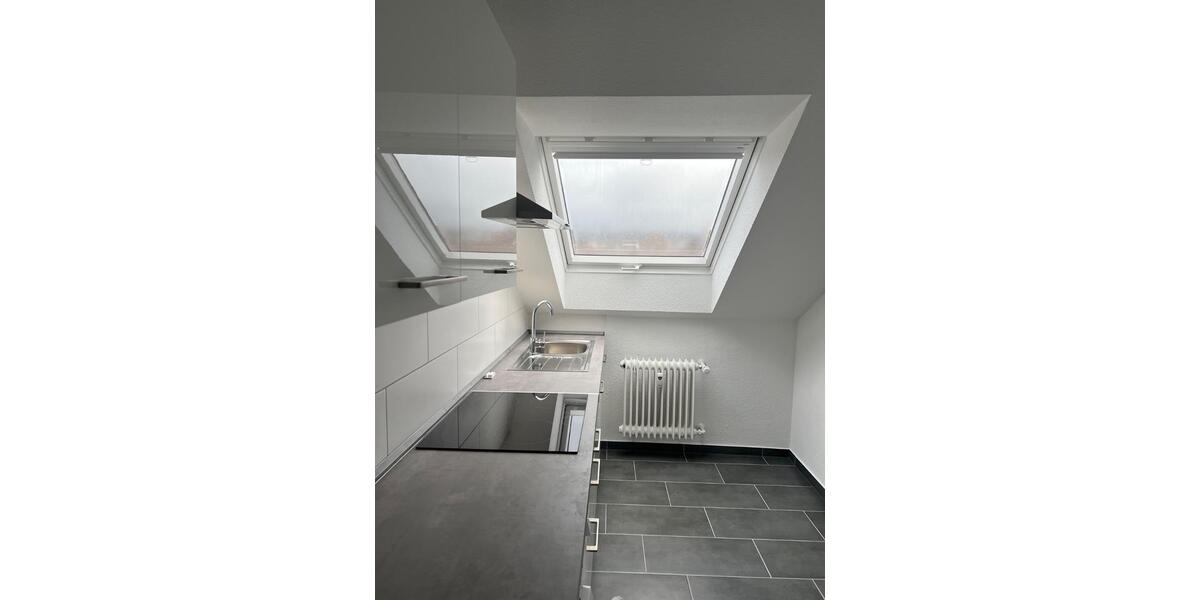 Dachgeschoßwohnung Heilbronn - 4 Zimmer, 90 m&sup2;, 1.040&euro; | Angebot:26253157