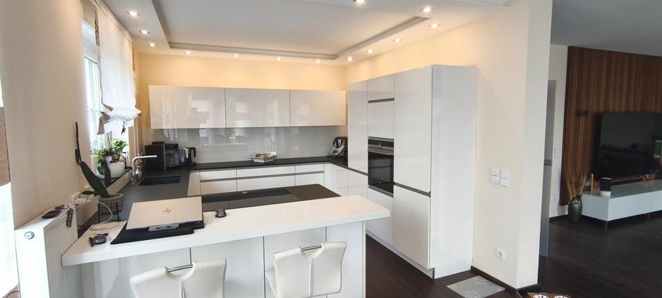 Einfamilienhaus Neuenstadt am Kocher - 8 Zimmer, 215 m&sup2;, 749.000&euro; | Angebot:27126039