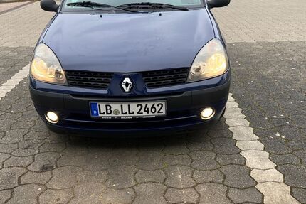 Renault Clio 69.000 km 1.700 &euro; Ludwigsburg 71638