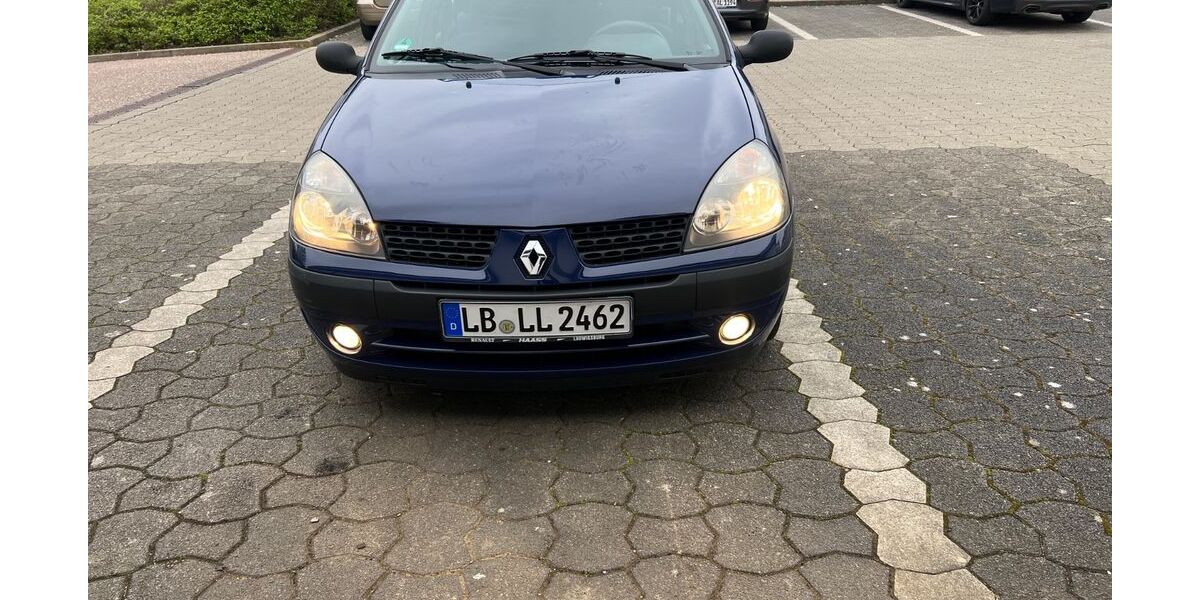 Renault Clio 69.000 km 1.700 &euro; Ludwigsburg 71638